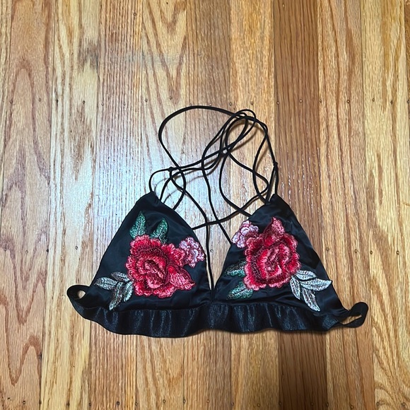 Rose Embroidered Bralette 🌹✨ - Picture 2 of 3